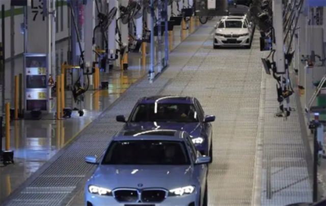 2025澳门免费资本车:投资新机,澳门免费资本车，探索投资新机遇的蓝图展望（XXXX年）